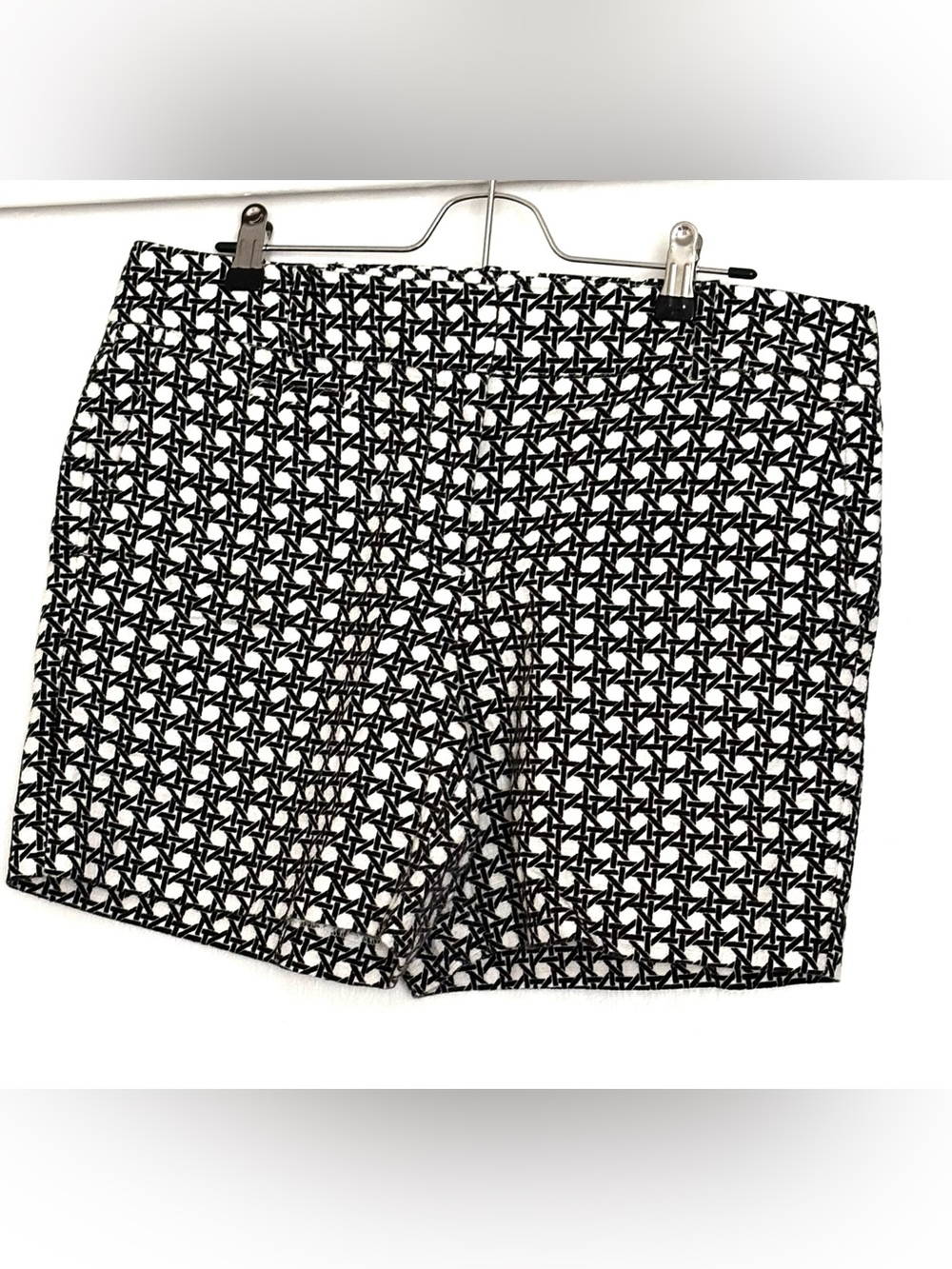 Ann Taylor Geometric City Shorts Size 10